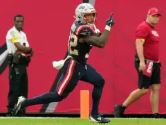 TreVeyon Henderson explained why he looked at the sideline during key TD run