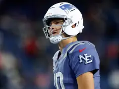 Drake Maye shrugs off MVP chants, love from Patriots teammates following win vs. Jets