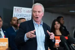 Maryland Sen. Chris Van Hollen joins WTOP to discuss federal shutdown and ‘No Kings’ protest